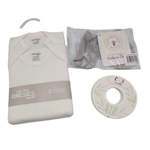 Newborn Bundle Burts Bees Mittens Closet Dividers Onesies
